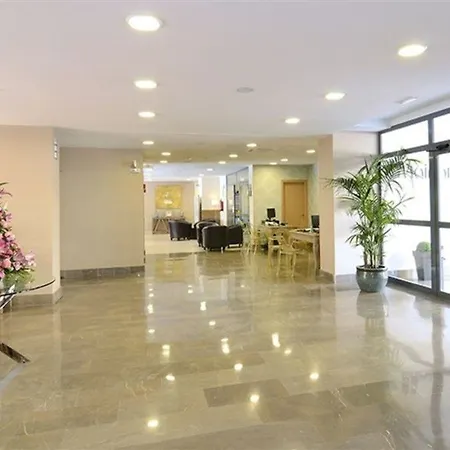 Mainare Playa מלון 4*