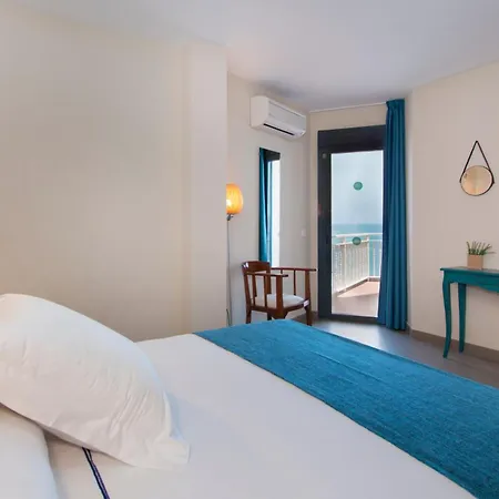 ميناير بلايا فندق 4*