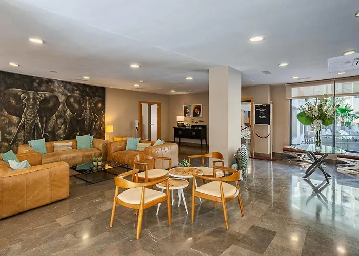 Mainare Playa Фуэнхирола